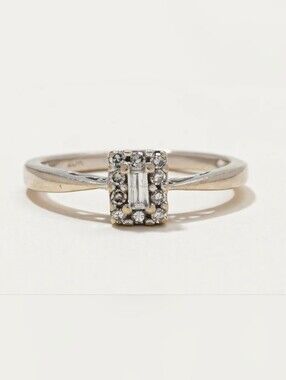 10k Diamond Halo Ring  - 0.14 TCW - Size 7.5 - Vintage - Baguette Diamond